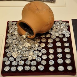 The Pella hoard: 307 Hellenistic coins