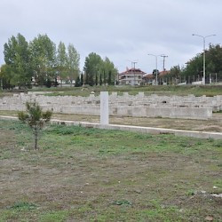 Pella, Agora