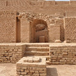 Choga Zanbil, Ziggurat, Small gate