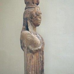 Delphi, Treasury of the Siphnians, Caryatide