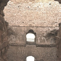 Firuzabad, Palace of Ardašir, one of the domes, seen from the gallery