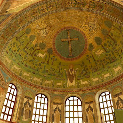 Ravenna, Sant'Apollinare in Classe, Apse with "Vision of Constantine"