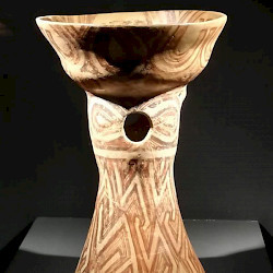 Scânteia, Bowl on a pedestal (Cucuteni A culture)