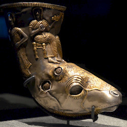Poroina Mare, Rhyton