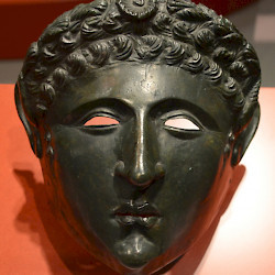 Hârșova, Roman face mask