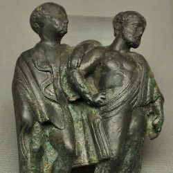 Etruscan citizens wearing tebennas