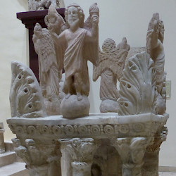 Hatra, Model of a small temple