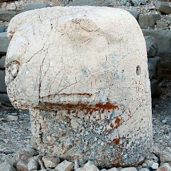 Nemrud Daği, Eastern terrace, Eagle