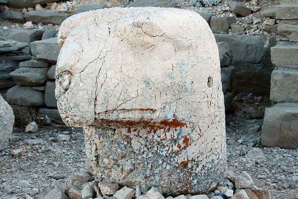 Nemrud Daği, Eastern terrace, Eagle
