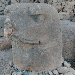 Nemrud Daği, Eastern terrace, Eagle