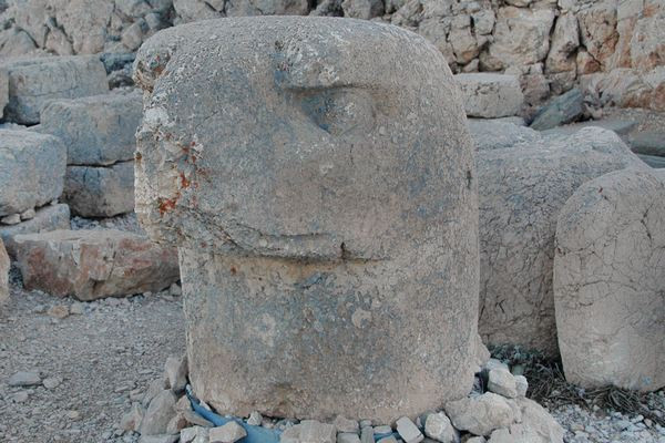 Nemrud Daği, Eastern terrace, Eagle