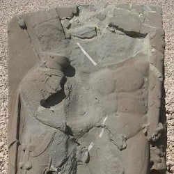Nemrud Daği, Western terrace, Antiochus shaking hands with Heracles