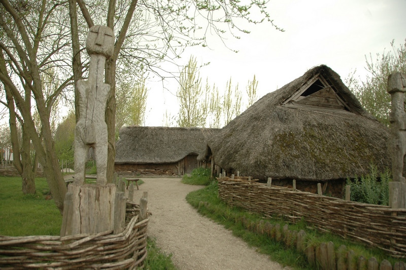 Ezinge, Reconstruction of a "terpen" farm