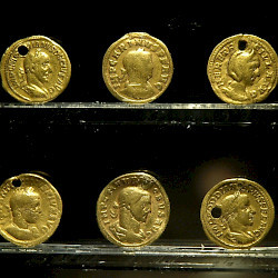 Treasure of Roman coins (Decius, Carinus, Herennia, Heliogabalus, Probus, Gordian III)
