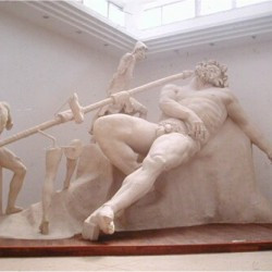 Sperlonga, Giant statue of Odysseus and his friends blinding the cyclops Polyphemus