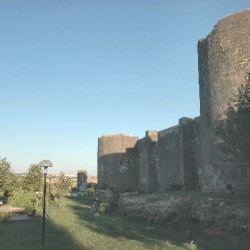 Amida, Northern walls