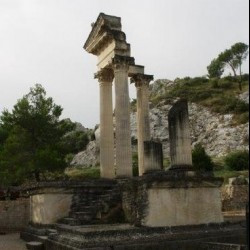 Glanum, Imperial temple