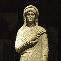 Belgrade, Statue of a woman