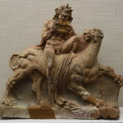 Zone, Figurine of a satyr on a panther