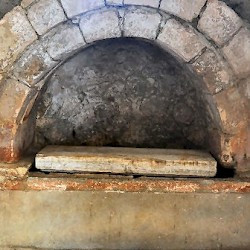 Myra, Church of the tomb of St Nicholas, Tomb