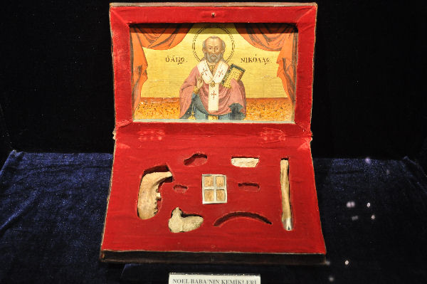 Myra, Church of the tomb of St Nicholas, Bones, perhaps belonging to Nicholas of Myra