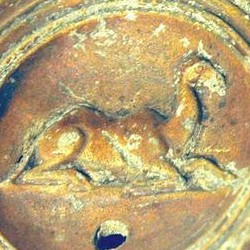 Worms, Oil lamp with camel