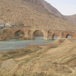 Behistun, Safavid bridge on Sasanian piers