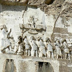Behistun, Darius' relief