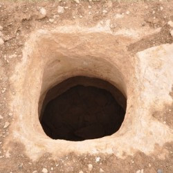 Qasr Bshir, Cistern