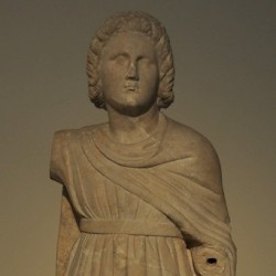 Alexandria, Alexander the Great (part of a group with Hephaestion)