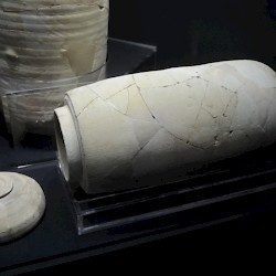 Qumran, Jar