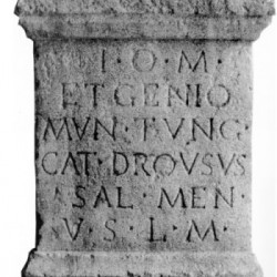 Tongeren, Inscription mentioning the Mun[icipium] Tung[rorum]