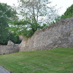 Tongeren, Roman wall, Caesarlaan