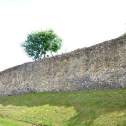 Tongeren, Roman wall, Legioenenlaan