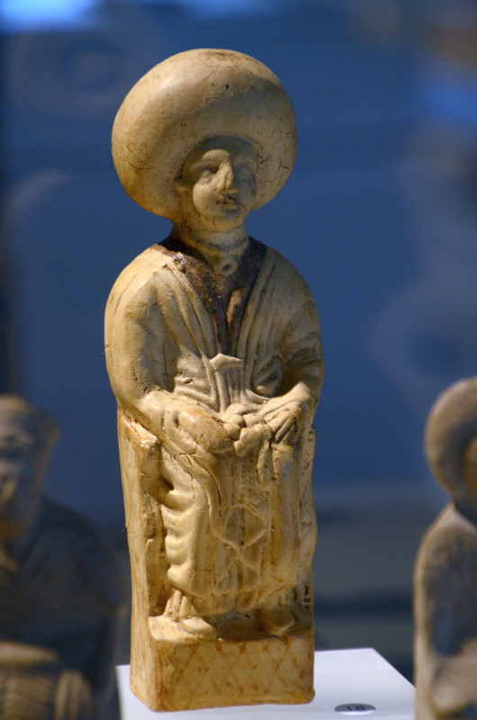 Tongeren, Figurine of a Matrona, made in Cologne