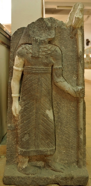 Amman, Egyptianizing relief
