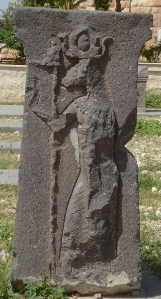 Amman, Egyptianizing relief