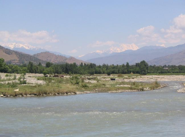 The river Swat and the Hindu Kush Mountains