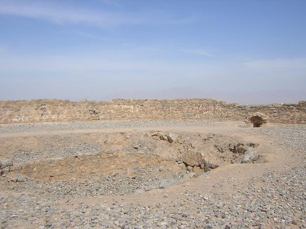 Yazd, Southeastern "tower of silence"