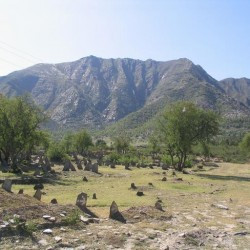 The cemetery of Odigram and the Ora fort