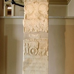 Dascylium, Long funerary stele