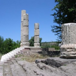 Smintheum, Stairs