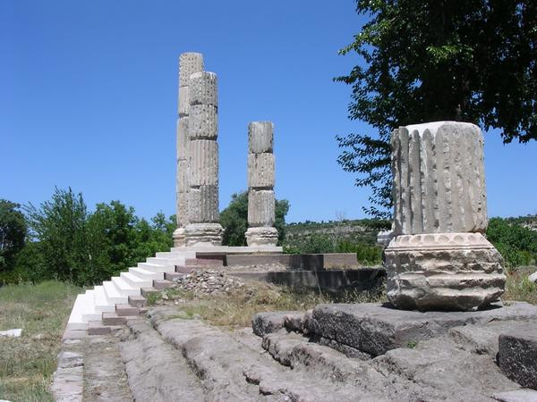 Smintheum, Stairs