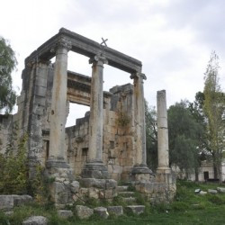 Bziza, Roman temple