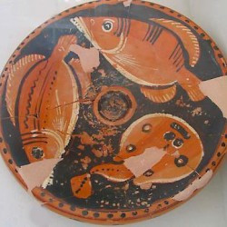 Motya, Plate with representations of three types of fish