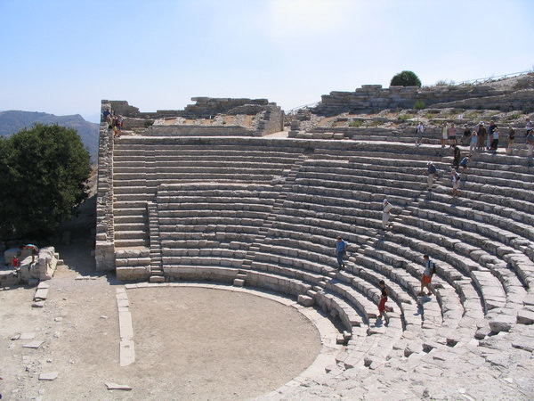 Segesta, Theater