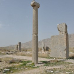 Istakhr, Column (from Persepolis)