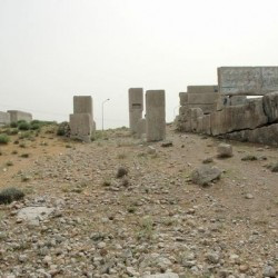 Istakhr, Gate