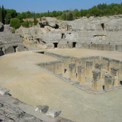 Italica, Amphitheater, Arena