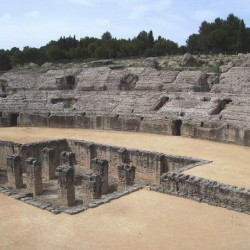 Italica, Amphitheater, Arena